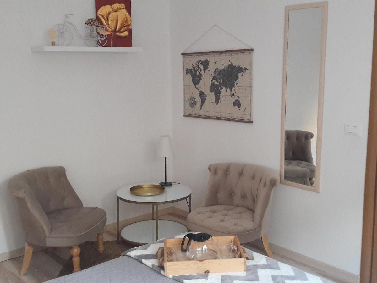 Apartment Tea Primosten Bagian luar foto