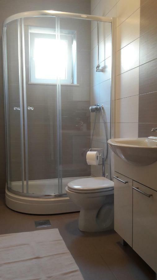 Apartment Tea Primosten Bagian luar foto